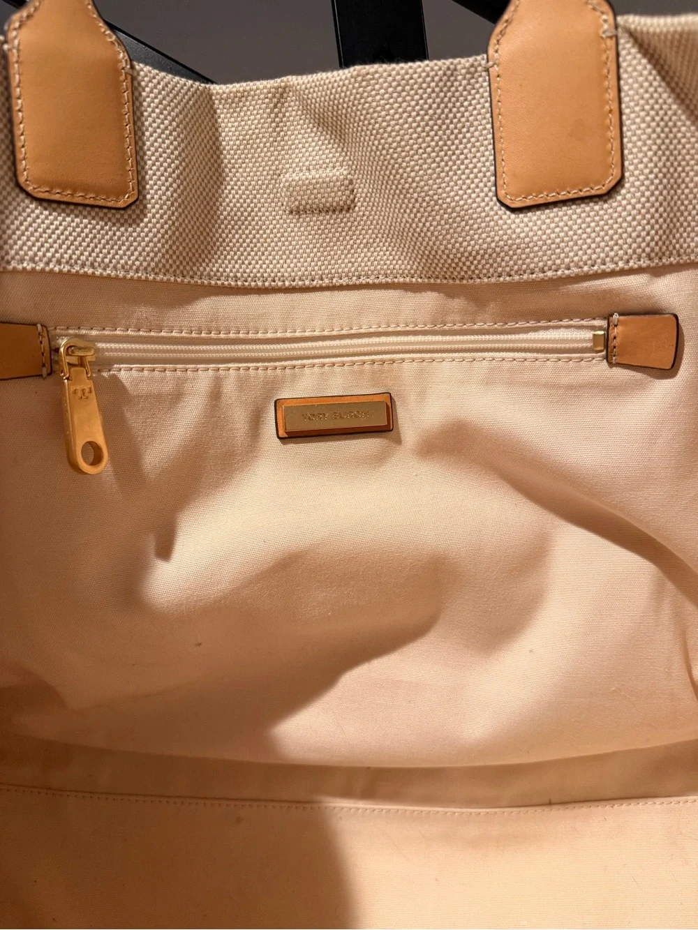 Tory Burch euc small